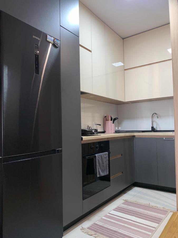Pink Modern Apartment Skopje Bagian luar foto