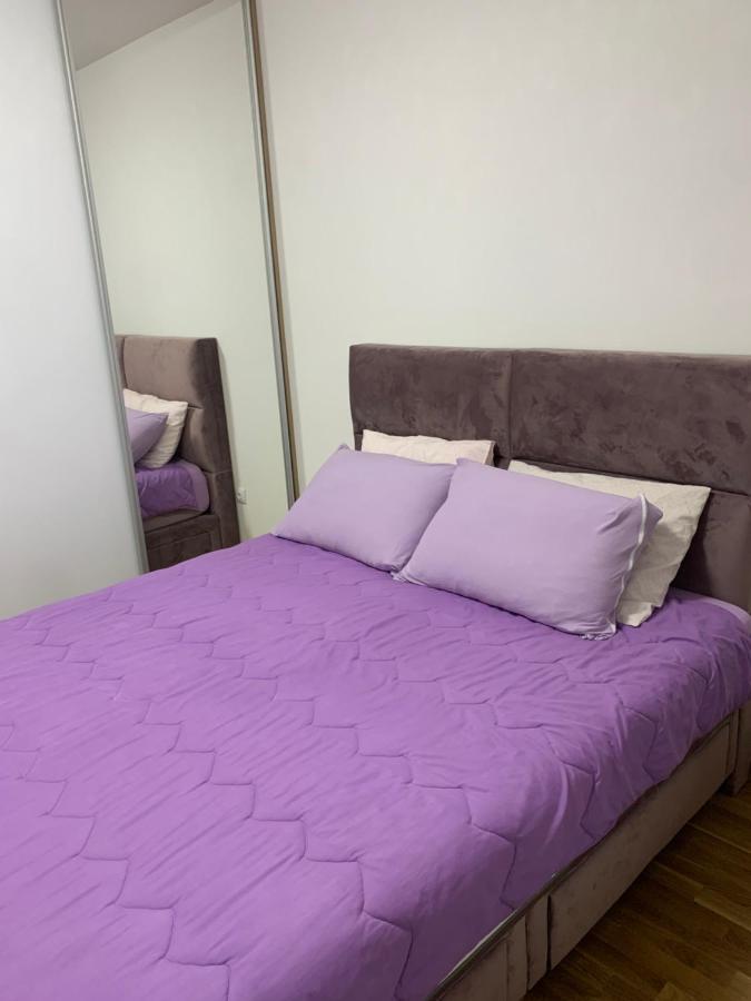 Pink Modern Apartment Skopje Bagian luar foto